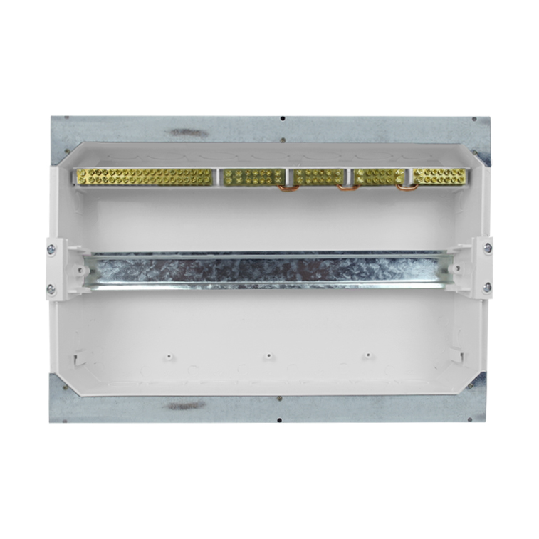 18 Pole Recessed Mount Distribution Board - Image 4