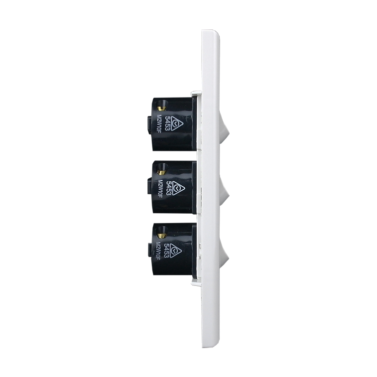 Light Switch 3 Gang - VERTICAL - Image 4